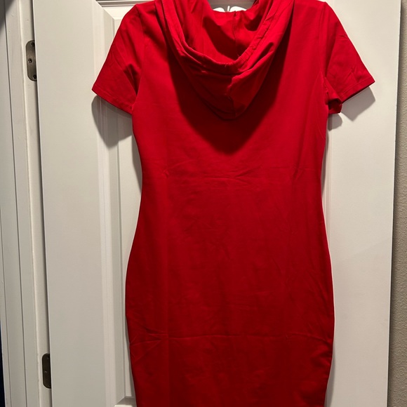 Glory star jersey knit hooded dress. - Picture 4 of 6